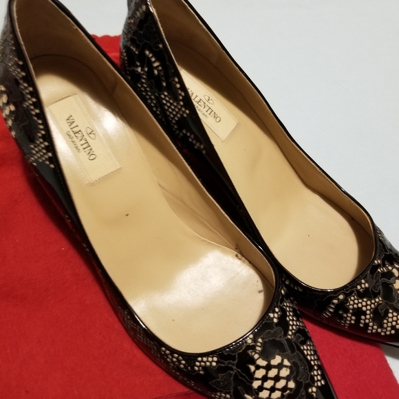 Shoes - Picture 4 of 5